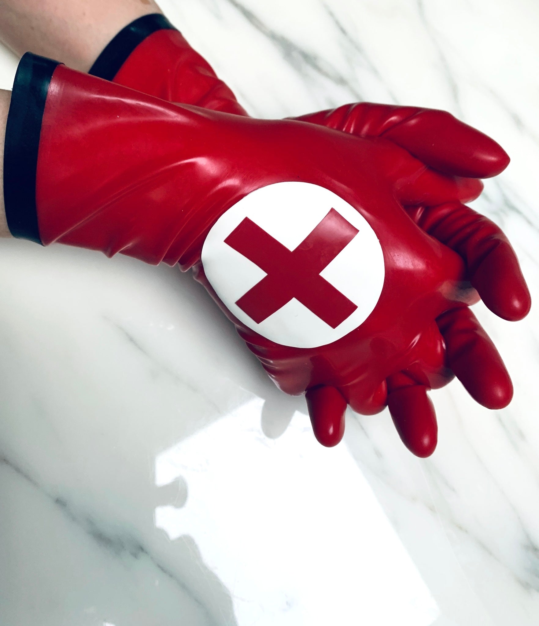 Short Latex Gloves